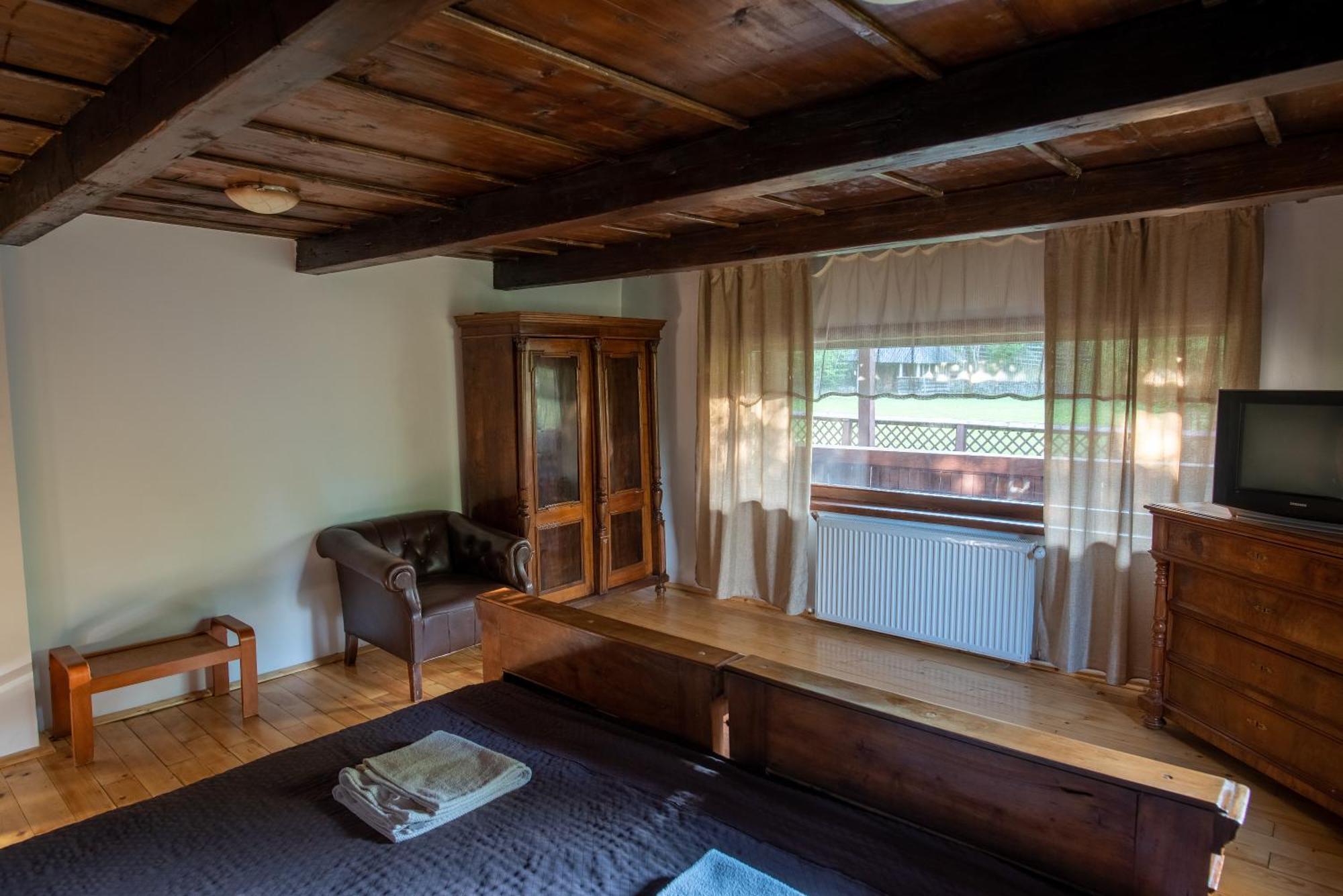 Pensiunea Casa Bunicilor Менестіря-Хуморулуй Номер фото